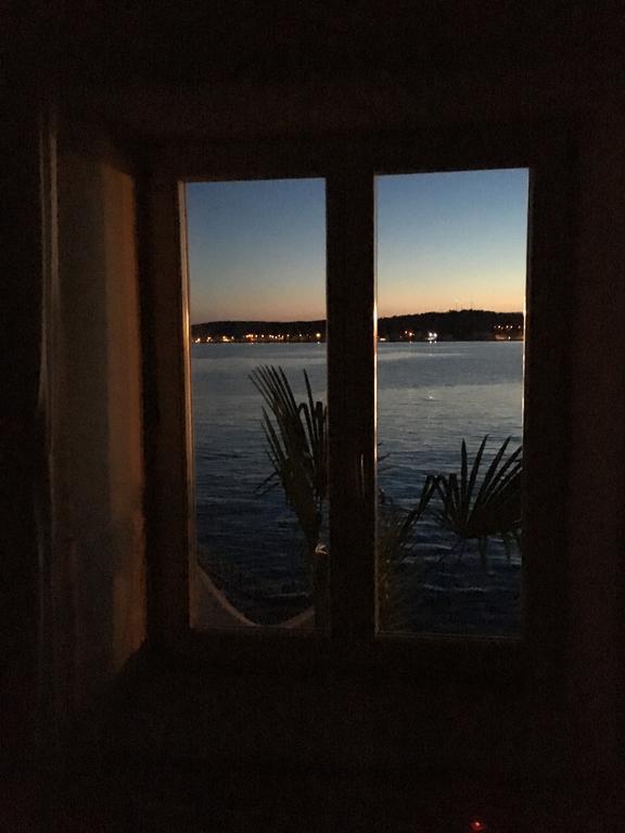 Appartamento Casa Svalba Rovigno Esterno foto